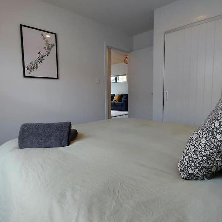 Sleek Suite By The Sand 2-Bedroom Dunedin Exterior foto