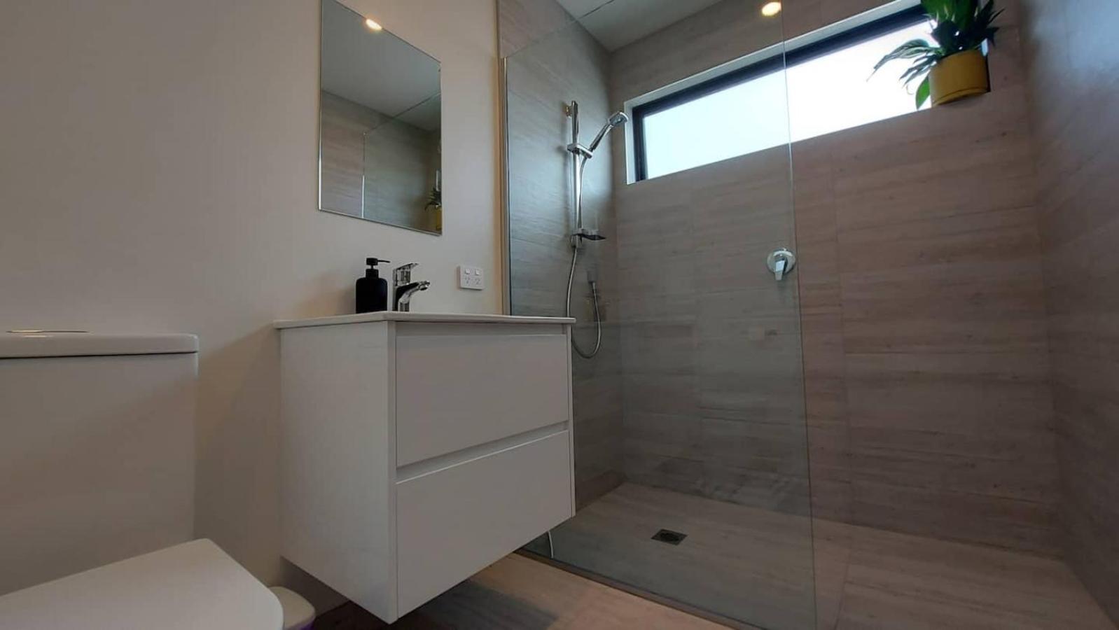 Sleek Suite By The Sand 2-Bedroom Dunedin Exterior foto